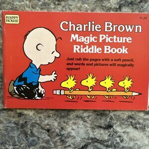 Vintage 1985 Charlie Brown Magic Picture Riddle Book Unused